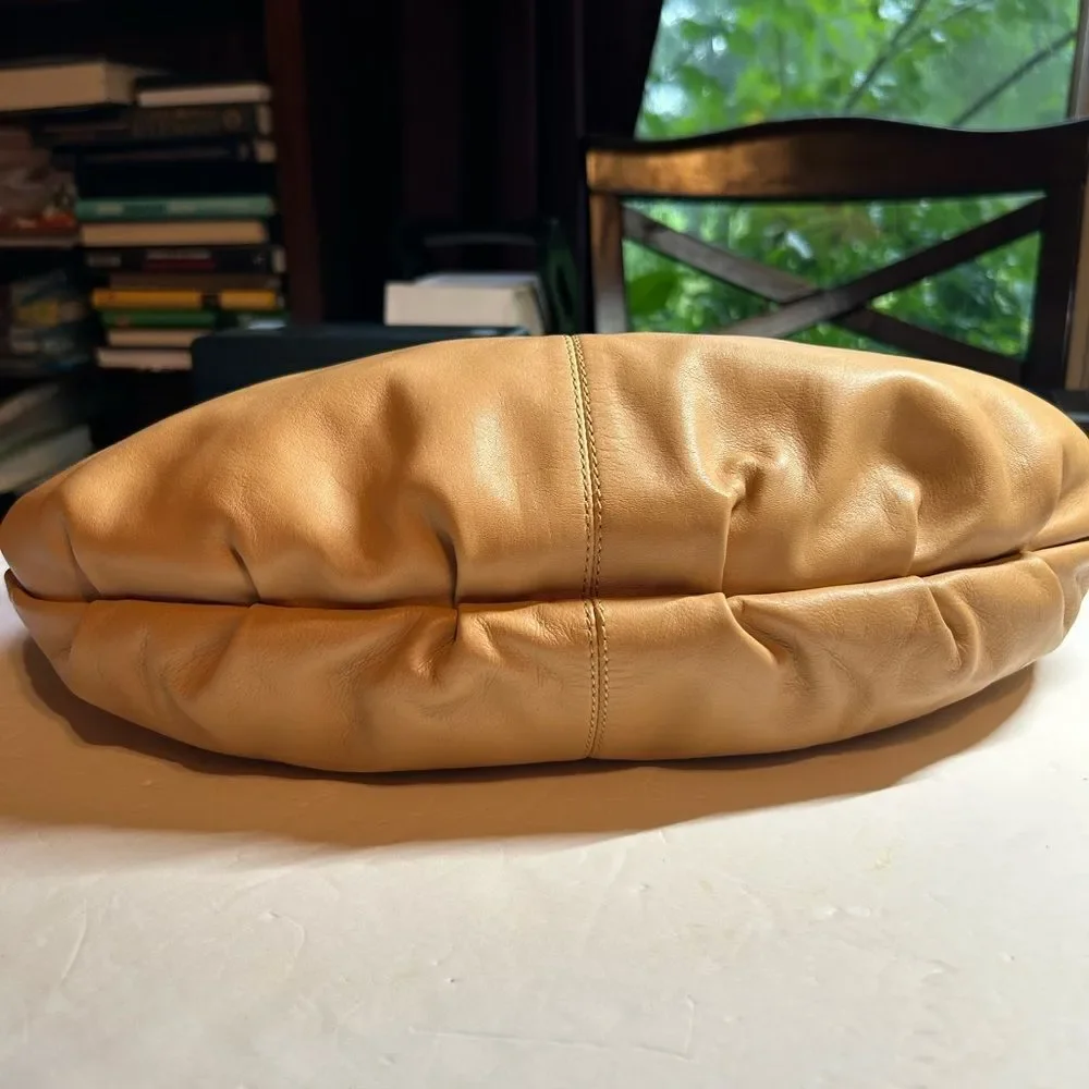 ANTONIO MELANI Genuine Tan Leather Bag‎